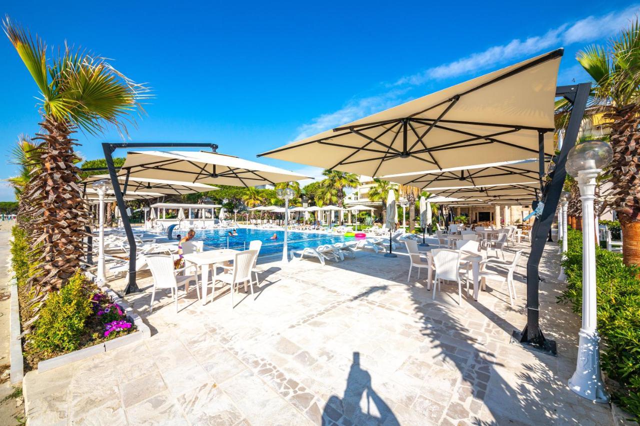 Royal Park Hotel Qerret Екстериор снимка