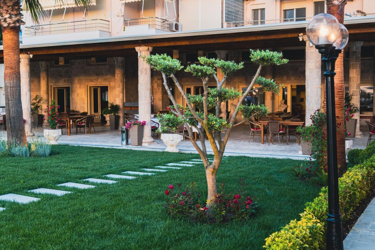 Royal Park Hotel Qerret Екстериор снимка