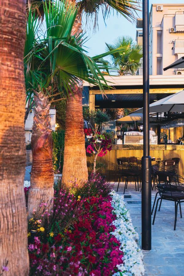 Royal Park Hotel Qerret Екстериор снимка