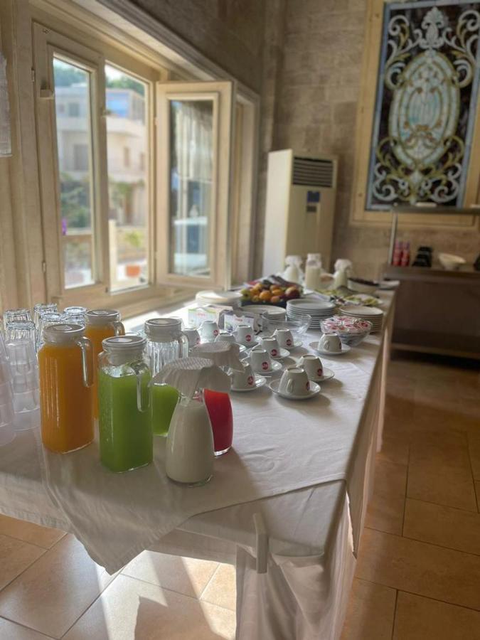 Royal Park Hotel Qerret Екстериор снимка